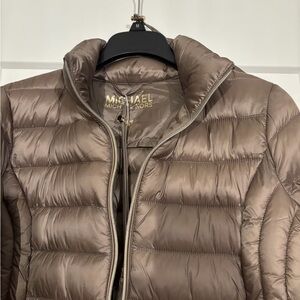 NWT Michael Kors Women's Taupe Puffer Jacket